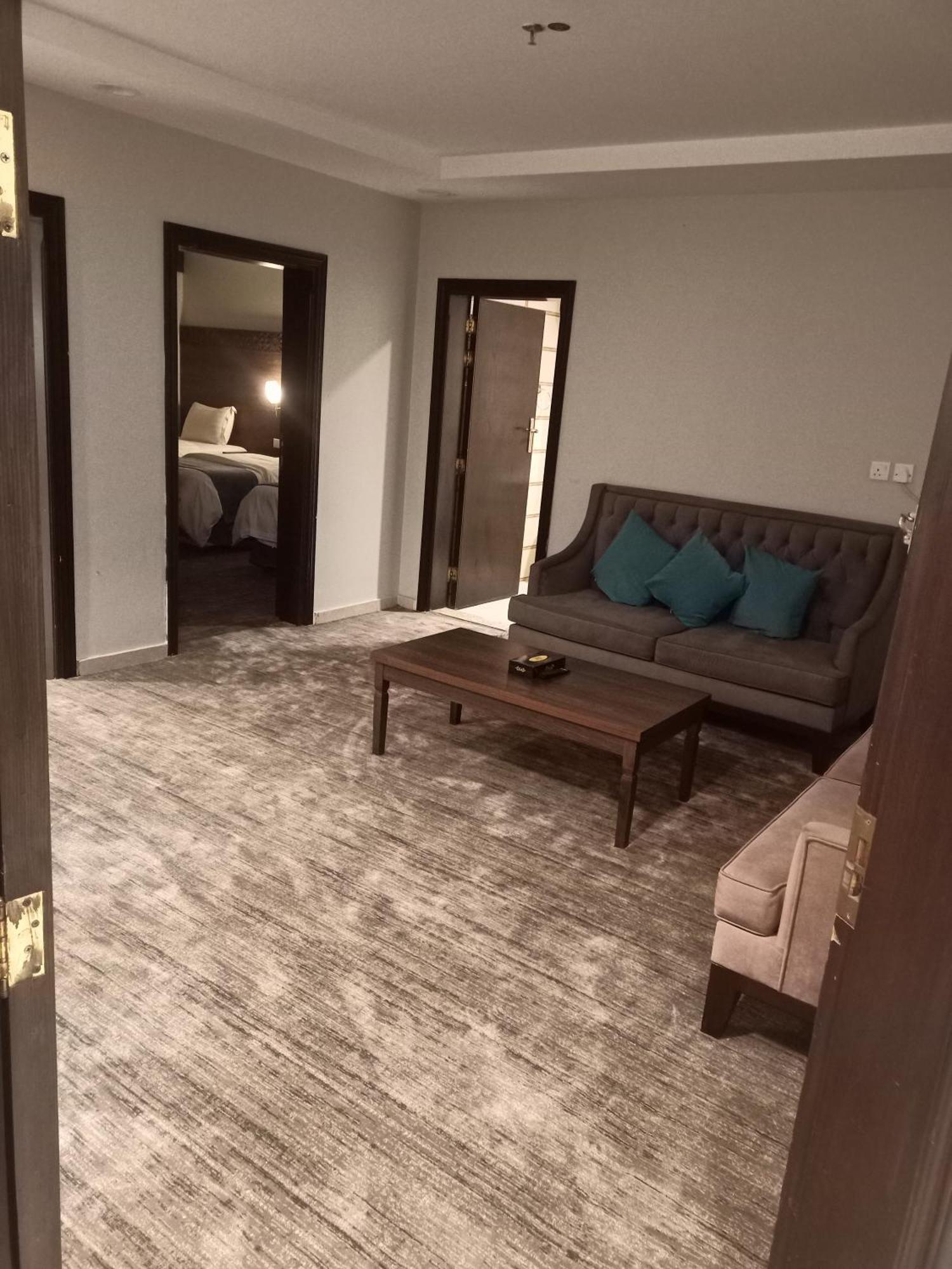 همم للوحدات السكنية - الرحيلي Jeddah Al Kura Chambre photo
